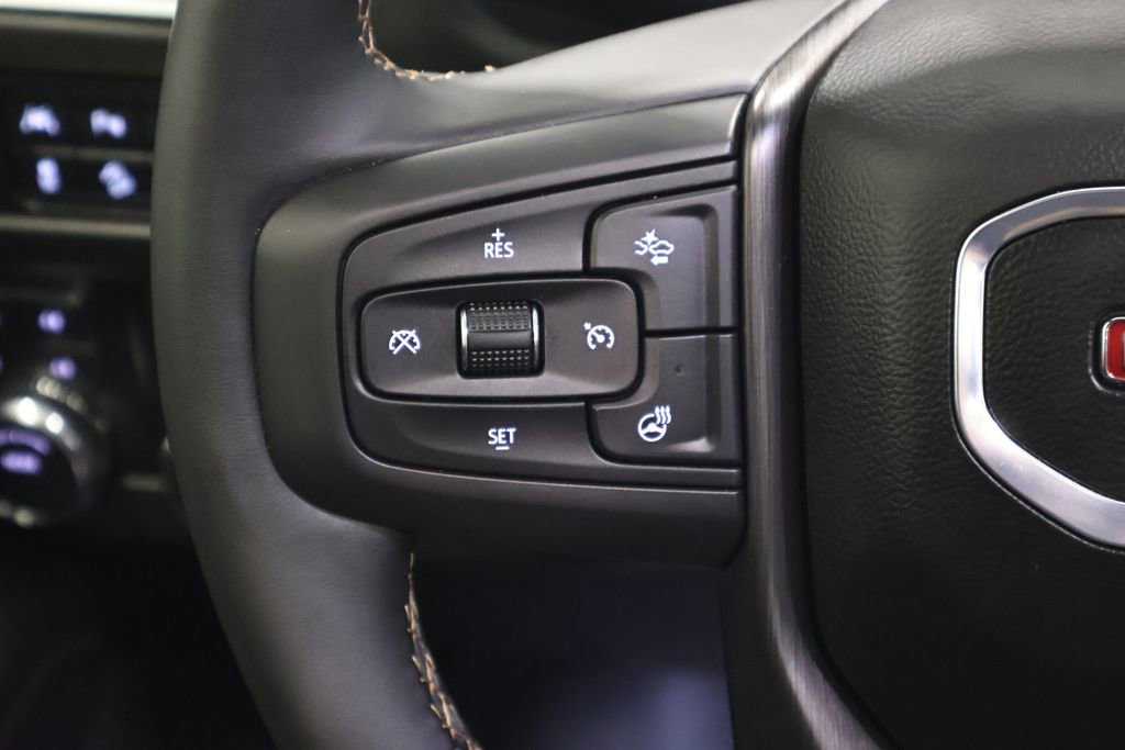 Used 2024 GMC Yukon AT4 w/ Technology Package image 26