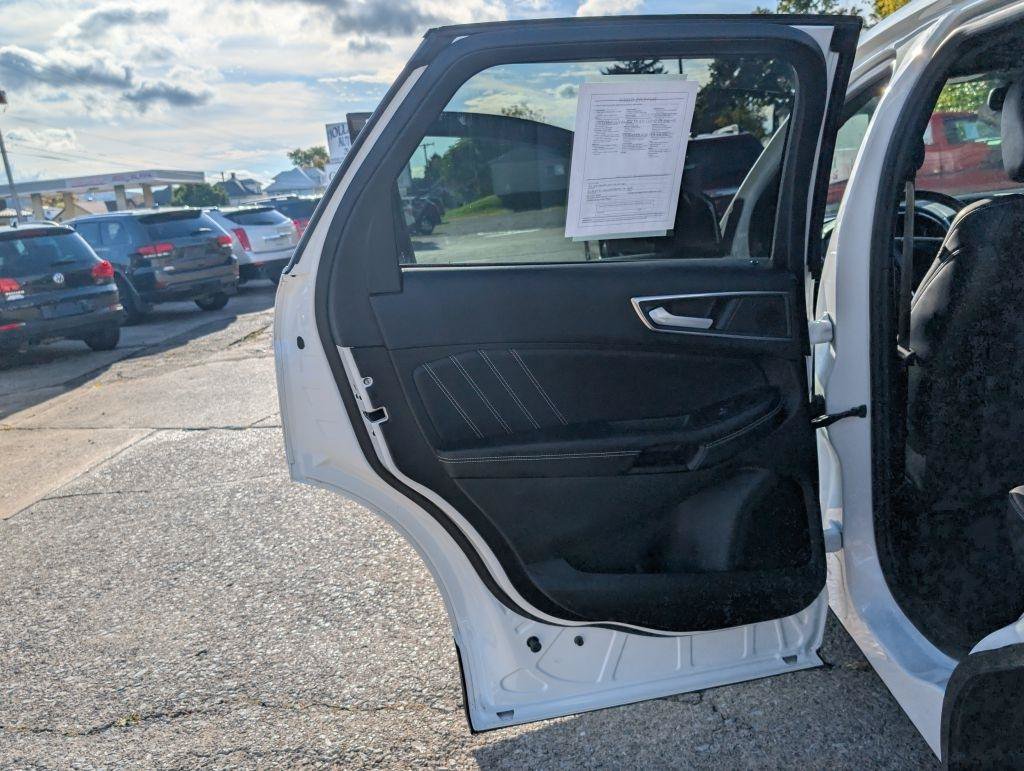 Used 2020 Ford Edge ST w/ Equipment Group 401A AWD/4WD image 31