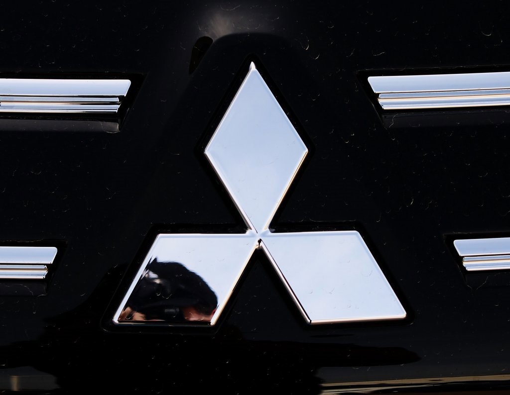 New 2025 Mitsubishi Outlander SE image 3