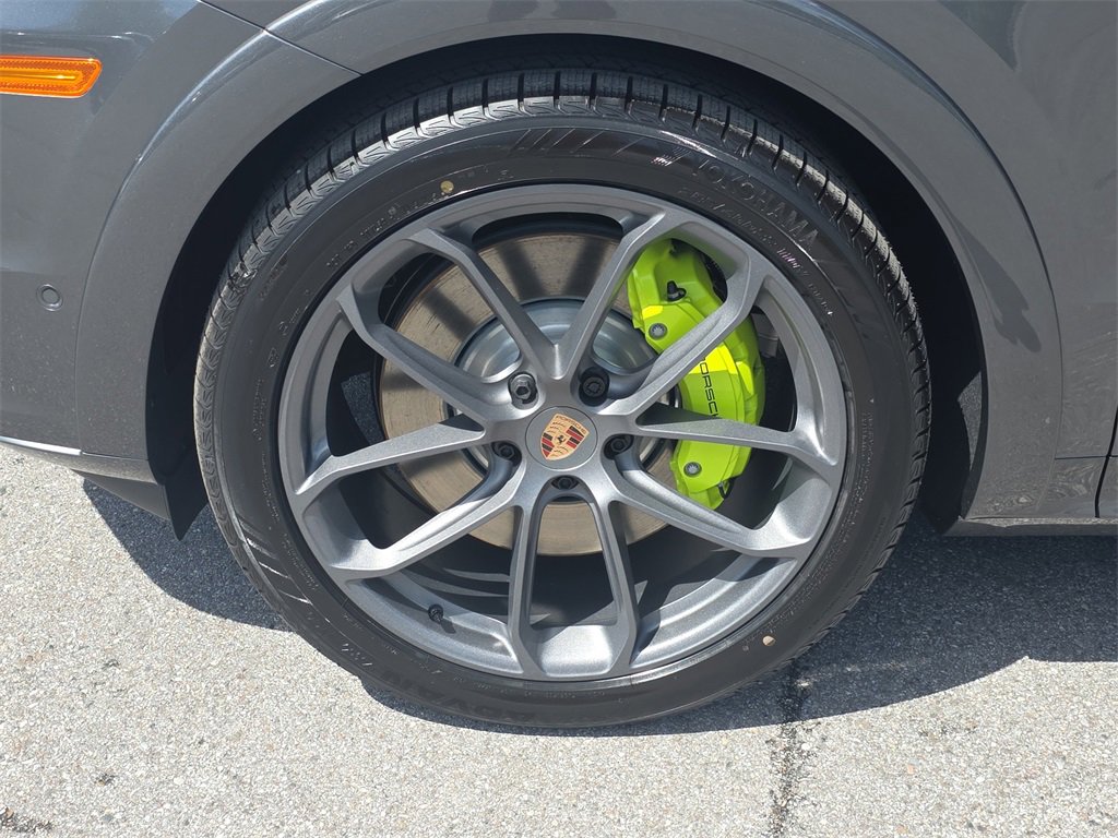 New 2026 Porsche Cayenne E-Hybrid Coupe image 12