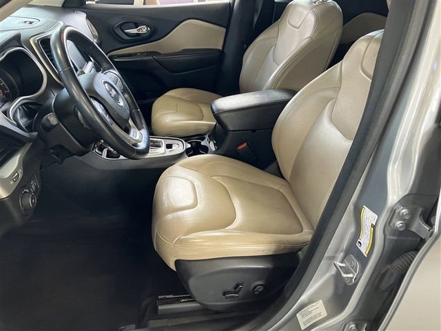 Used 2015 Jeep Cherokee Limited AWD/4WD image 10