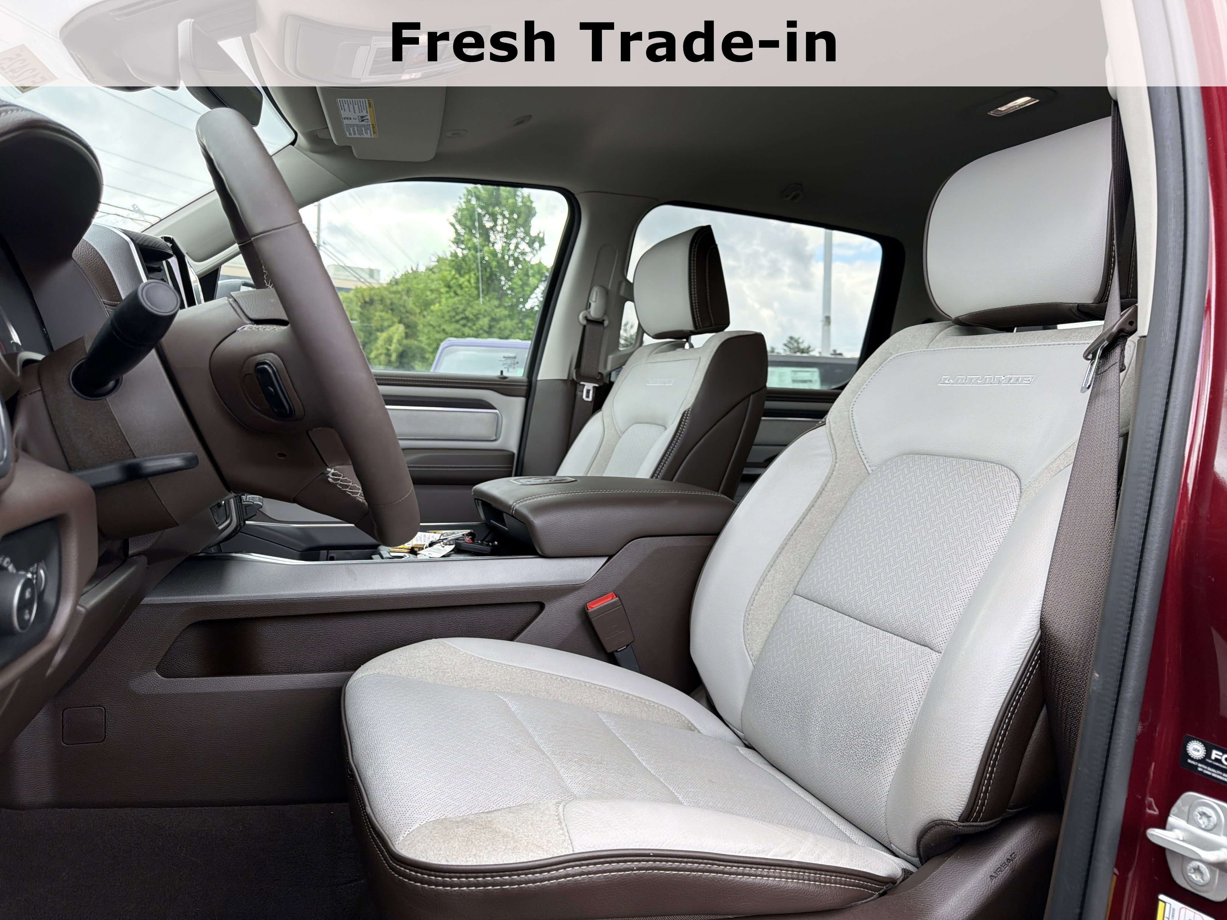Used 2025 RAM 1500 Laramie AWD/4WD image 14