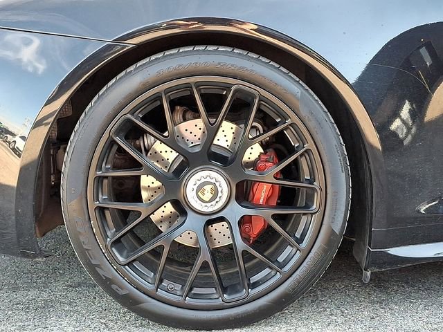 Used 2015 Porsche 911 Carrera 4 GTS image 13