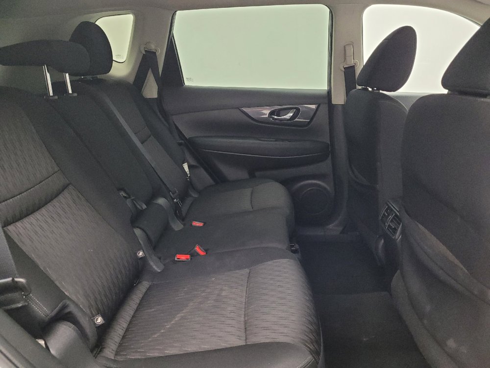 Used 2020 Nissan Rogue SV AWD/4WD image 19