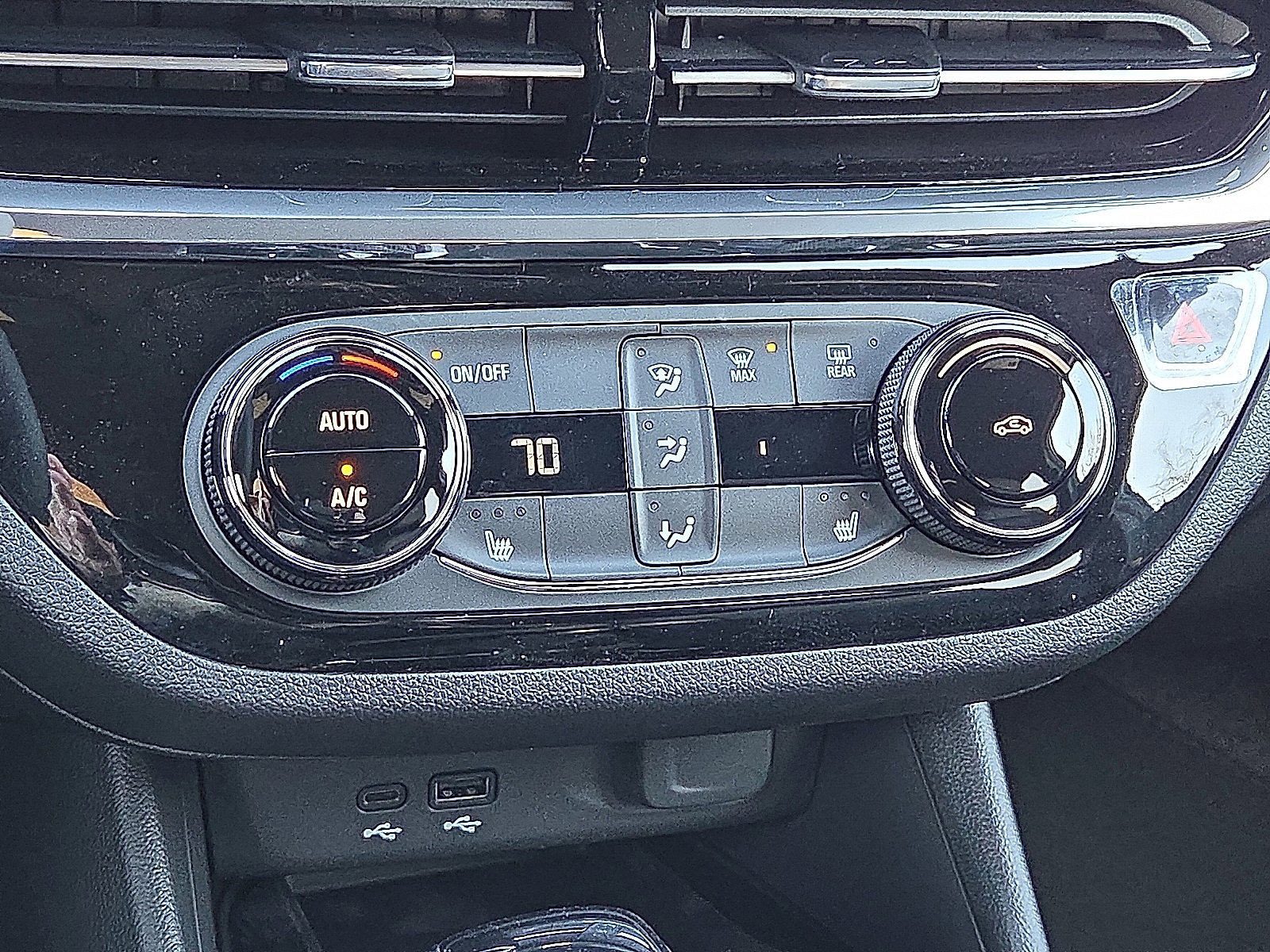 New 2026 Buick Envista Sport Touring w/ Convenience I Package image 18