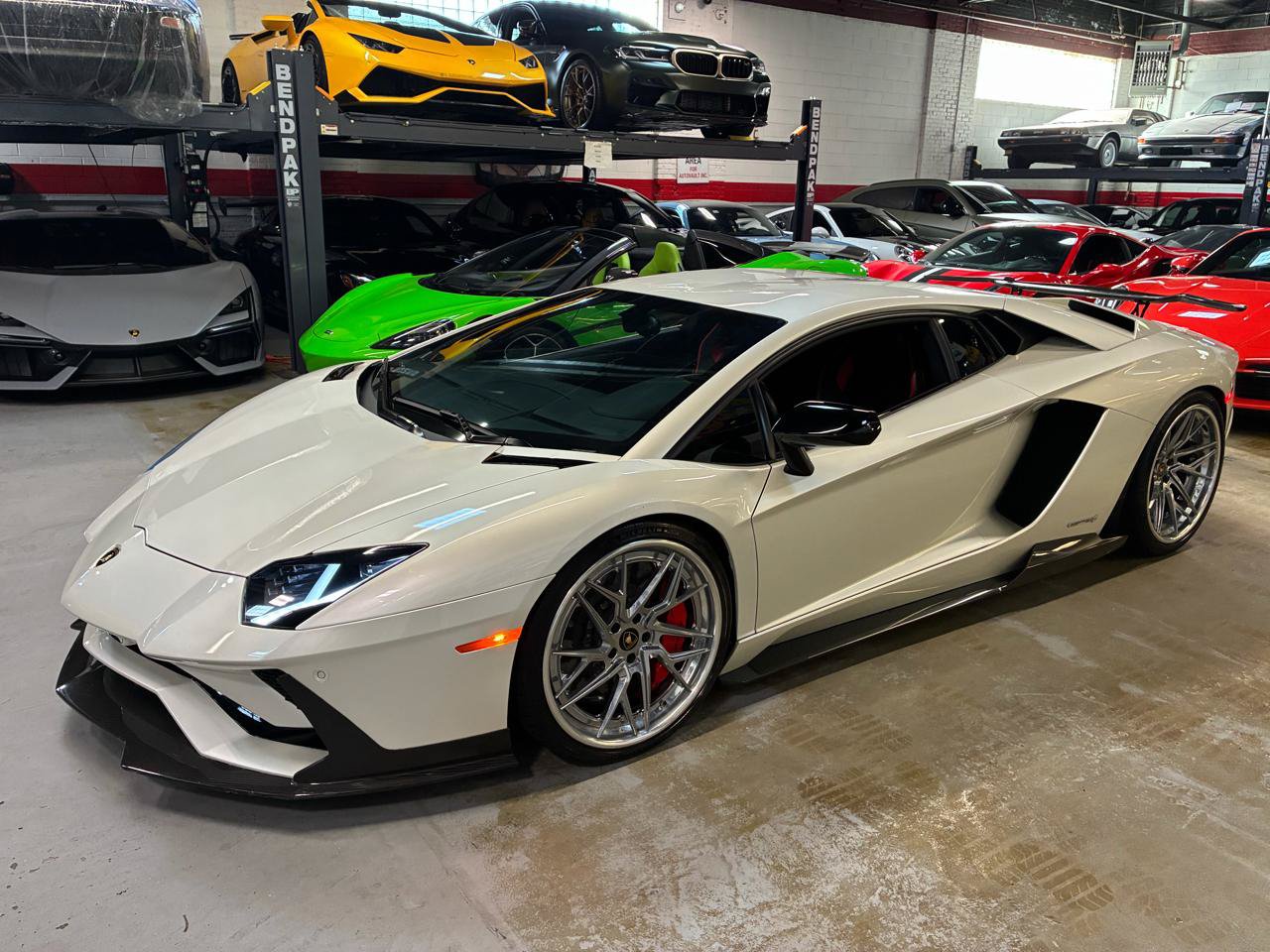 Used 2017 Lamborghini Aventador S AWD/4WD image 18