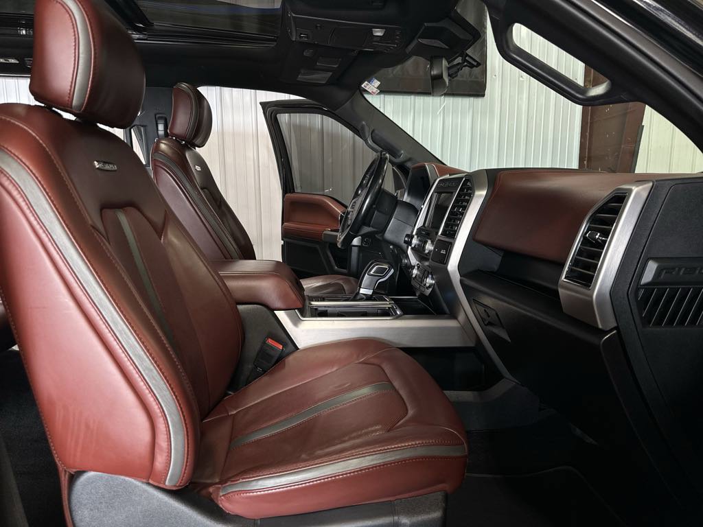 Used 2020 Ford F150 Platinum w/ Equipment Group 701A Luxury image 4