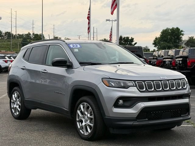 Used 2022 Jeep Compass Latitude AWD/4WD image 31
