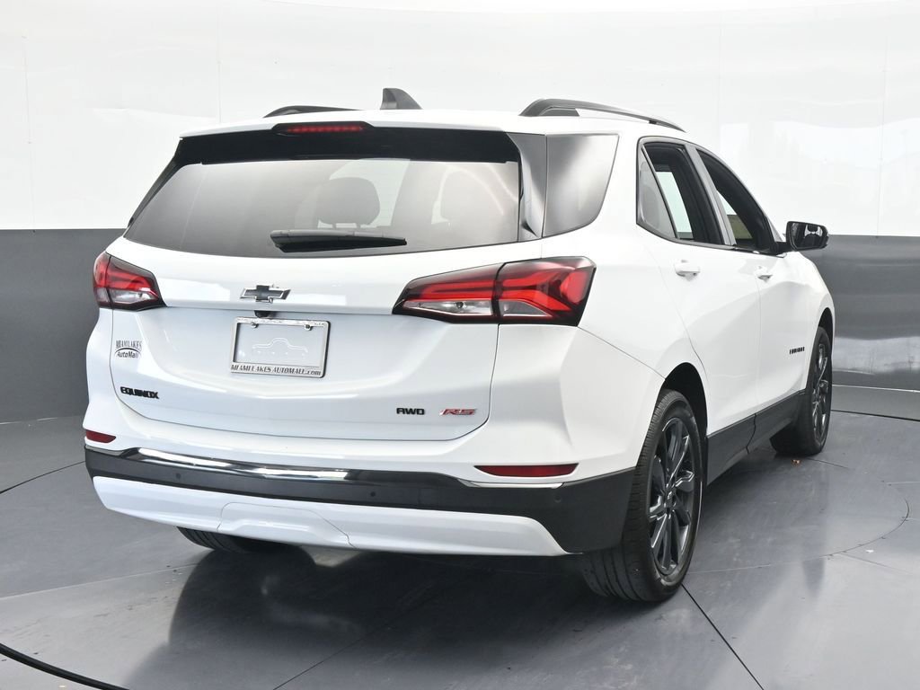 Used 2022 Chevrolet Equinox RS w/ Infotainment Package image 5