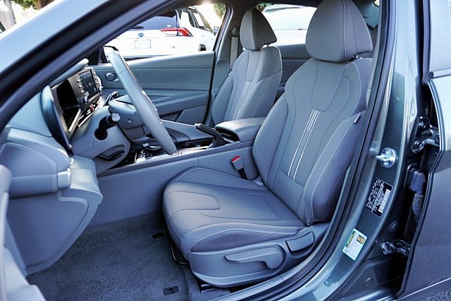 Certified 2026 Hyundai Elantra Sport FWD image 22