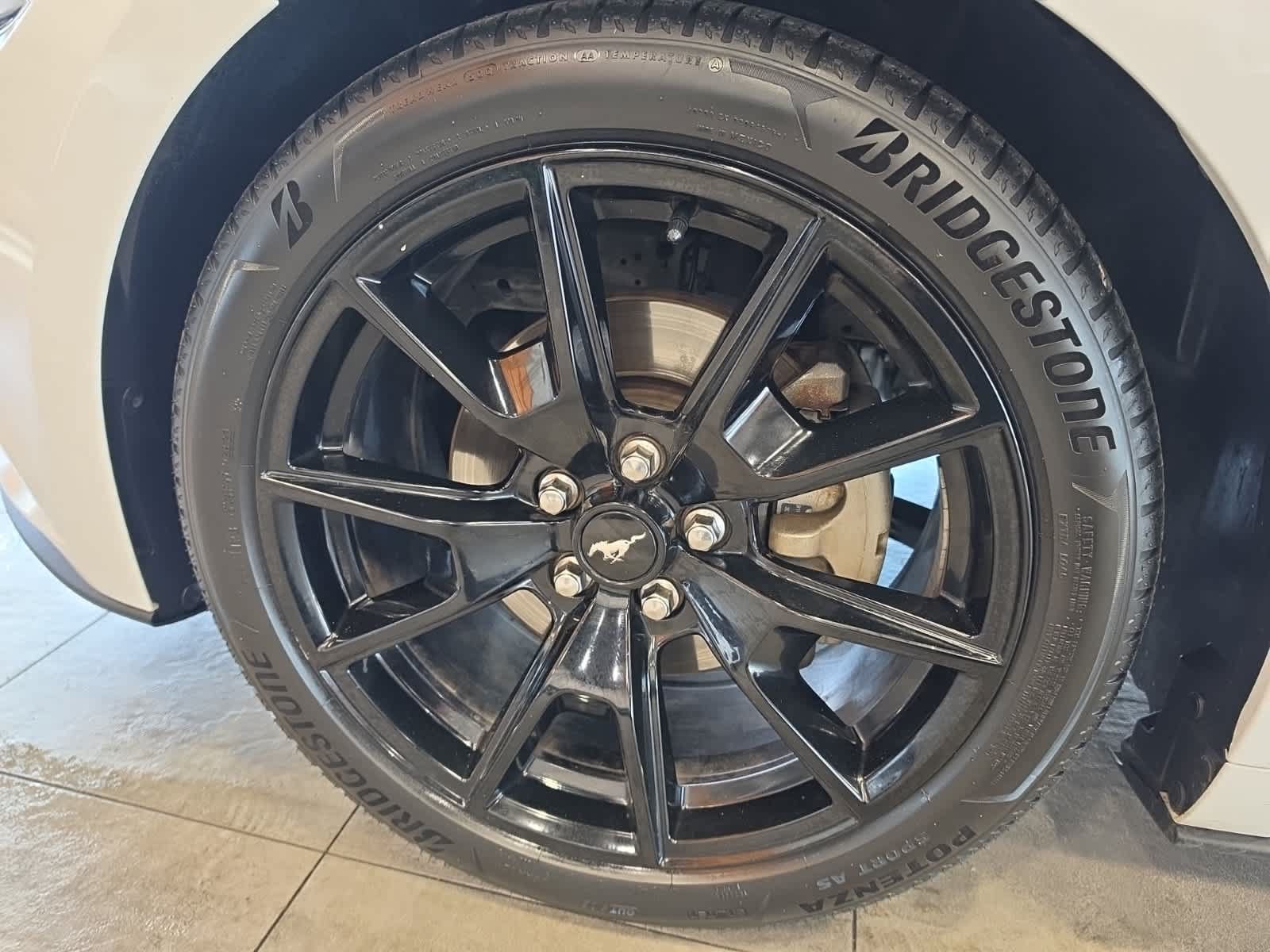 Used 2015 Ford Mustang Premium RWD image 13