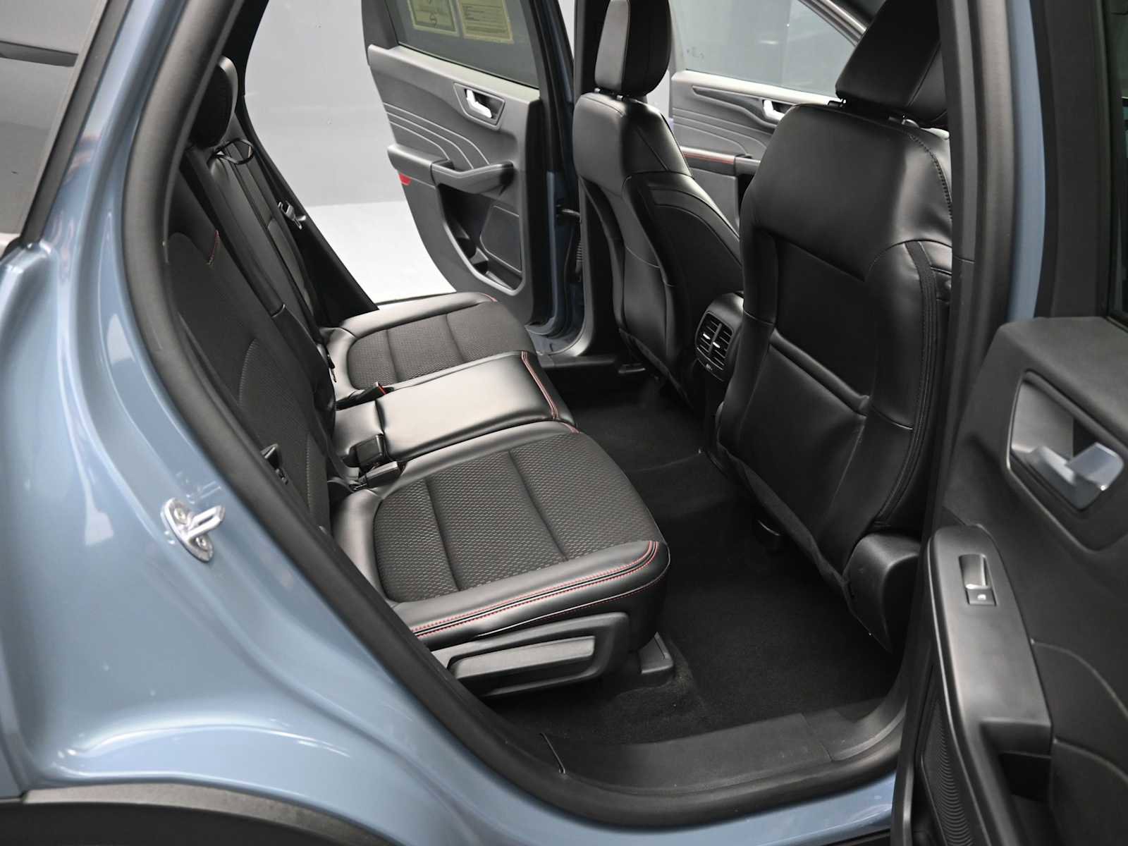 Used 2025 Ford Escape ST-Line Select image 15