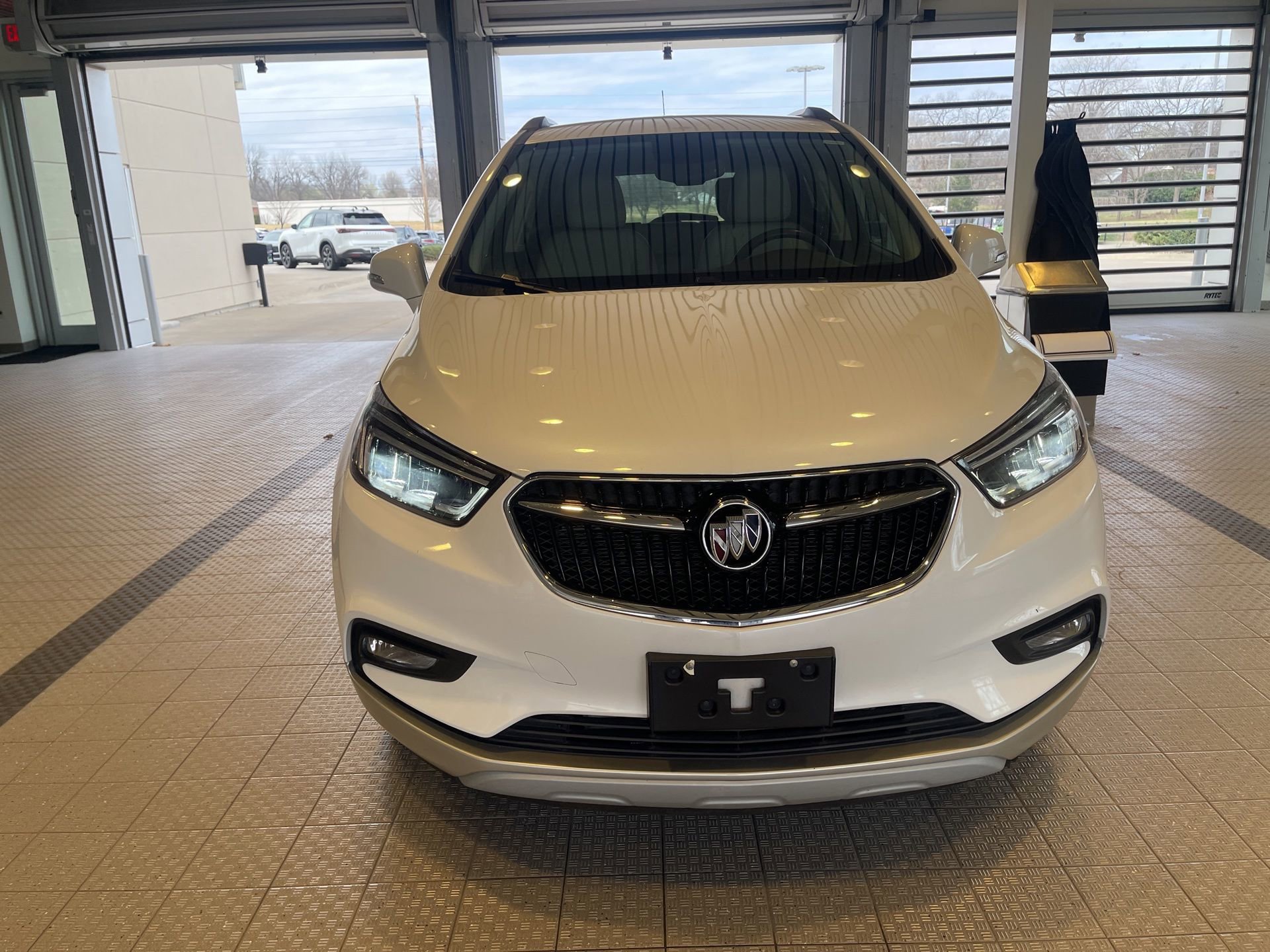 Used 2017 Buick Encore Essence video 2