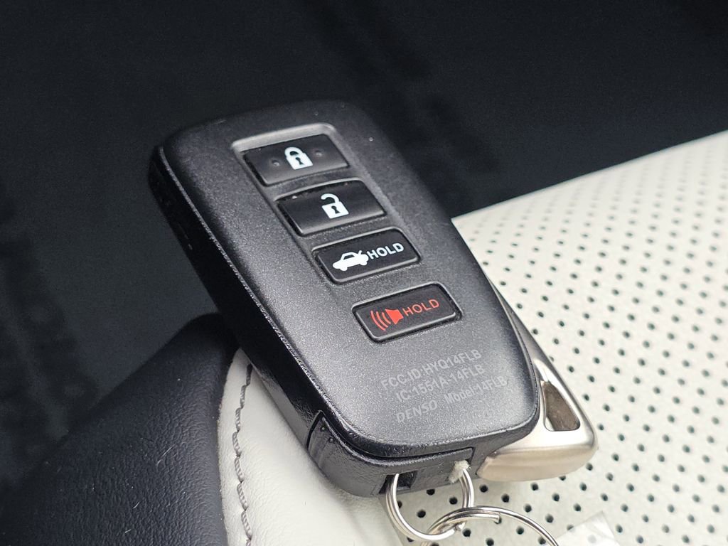 Certified 2021 Lexus IS 350 F Sport image 35