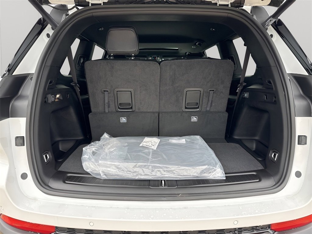 New 2025 Jeep Grand Cherokee L Altitude image 19