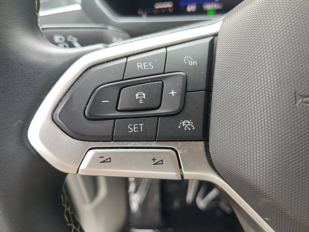 Certified 2022 Volkswagen Tiguan SE FWD image 27
