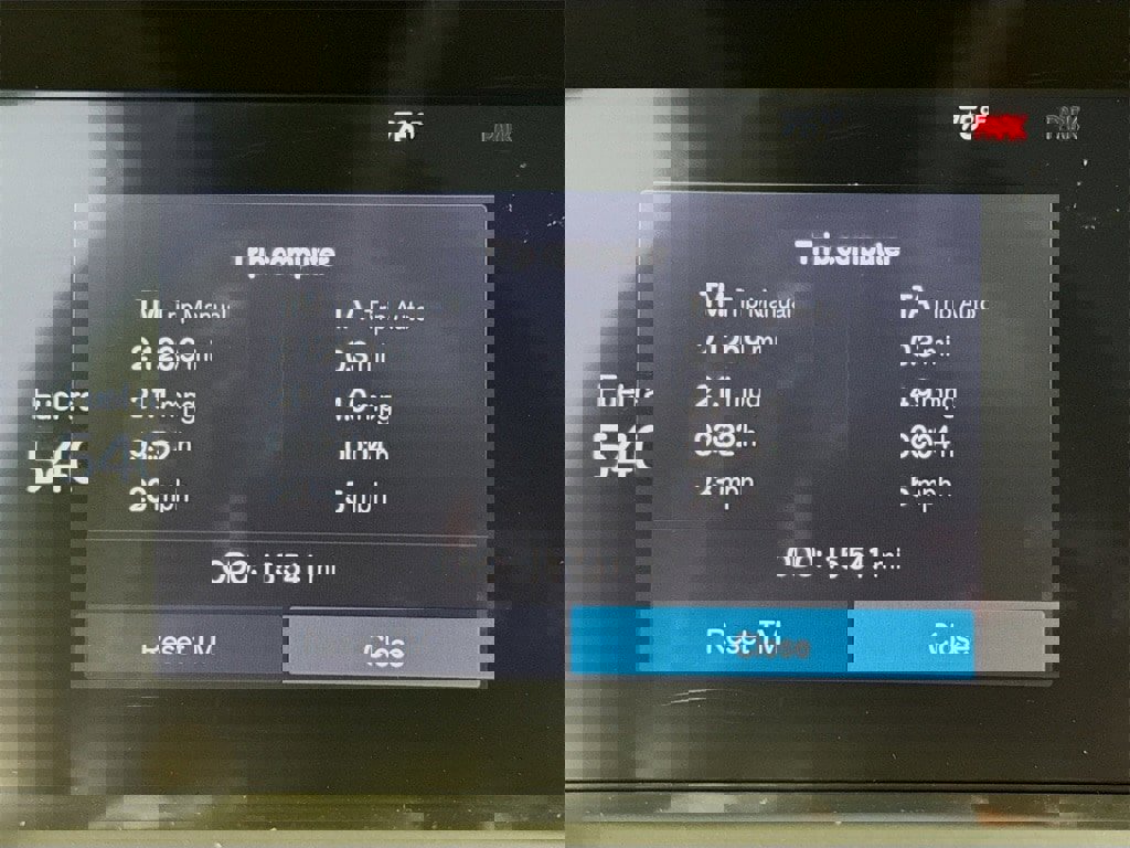 Certified 2025 Volvo XC90 B6 Plus image 12