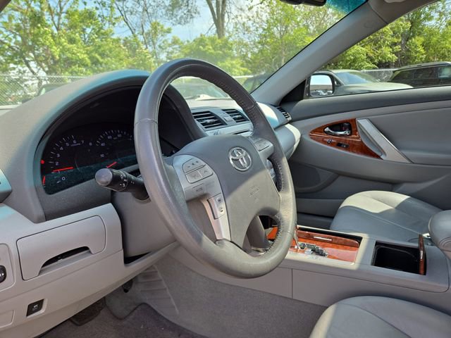 Used 2011 Toyota Camry XLE w/ XLE Extra-Value Pkg #2 FWD image 23