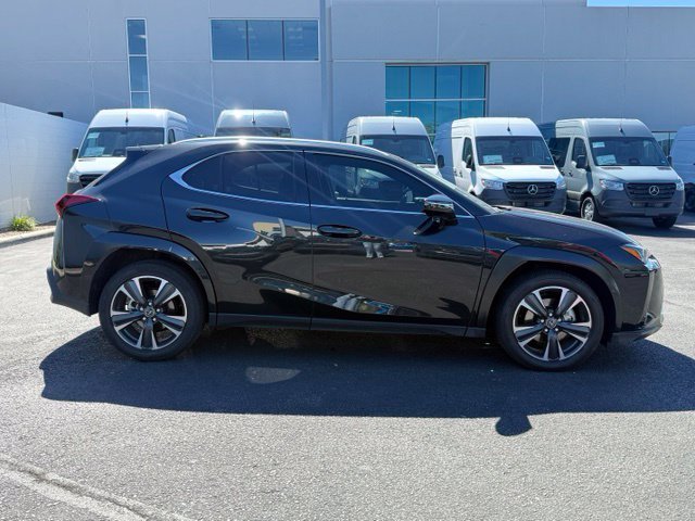 Used 2025 Lexus UX 300h AWD w/ Cold Area Package image 8