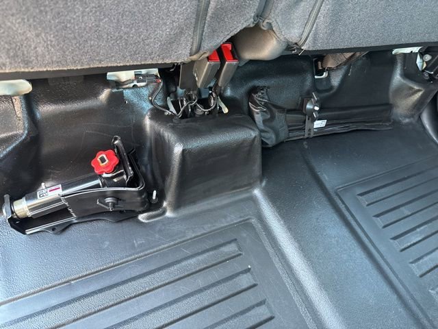 Used 2025 GMC Sierra 2500 Pro w/ Convenience Package image 30