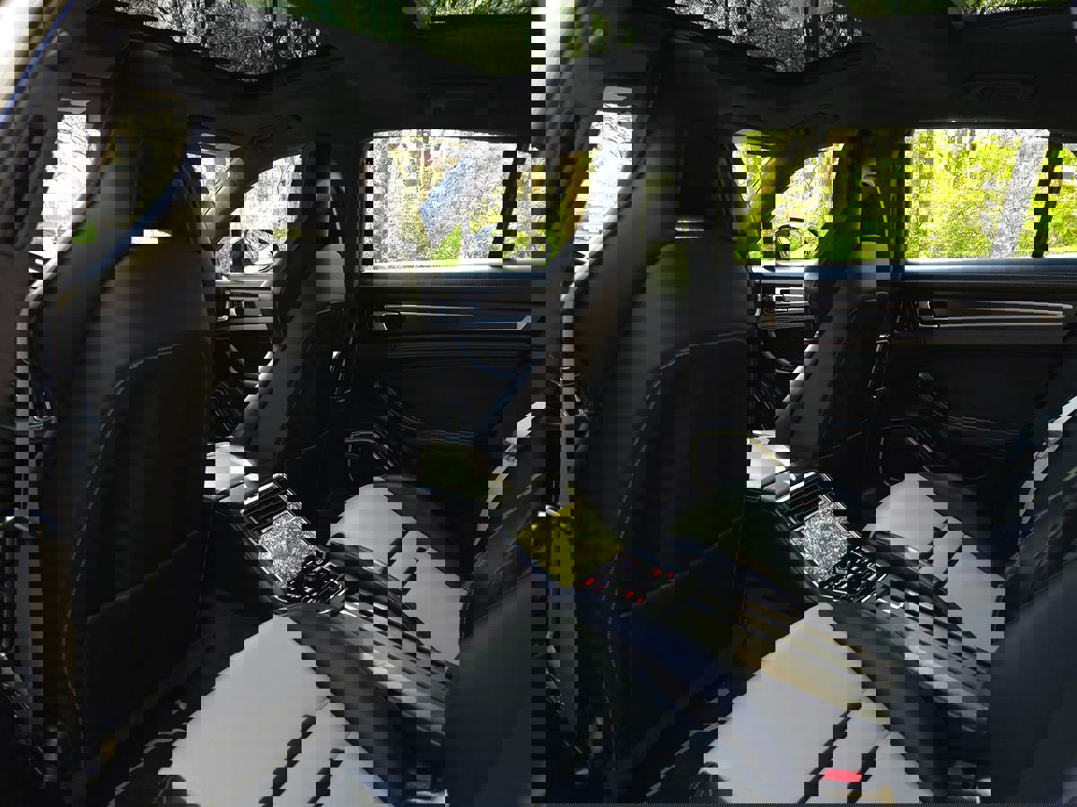 Used 2020 Porsche Panamera 4S image 15