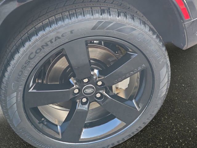 Used 2021 Land Rover Defender 90 X-Dynamic S image 34