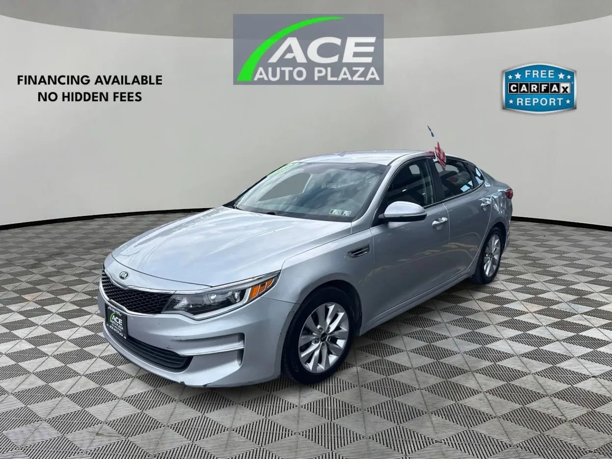 Used 2016 Kia Optima LX w/ Option Group 014 FWD image 2