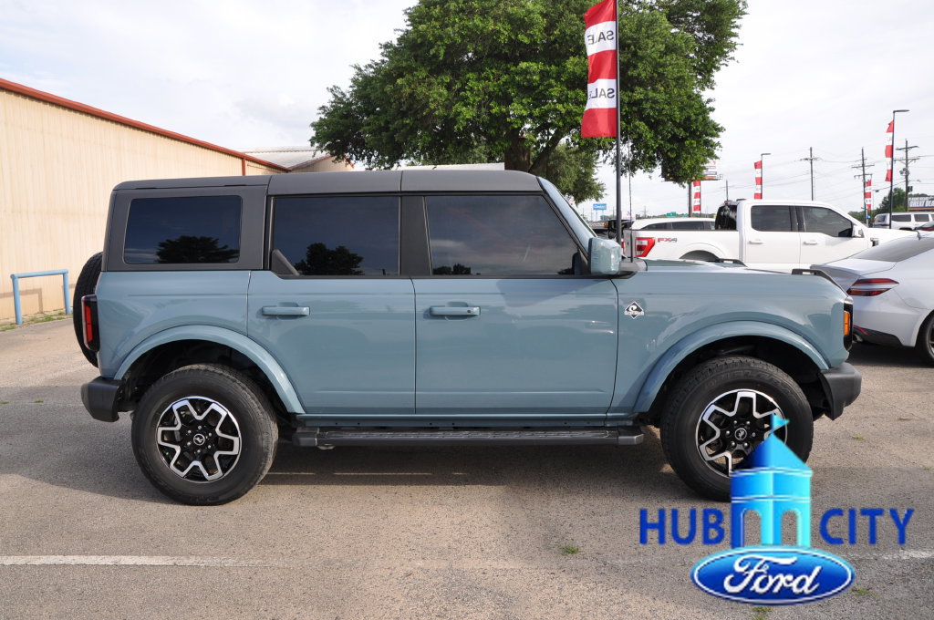 Used 2023 Ford Bronco Outer Banks AWD/4WD image 6