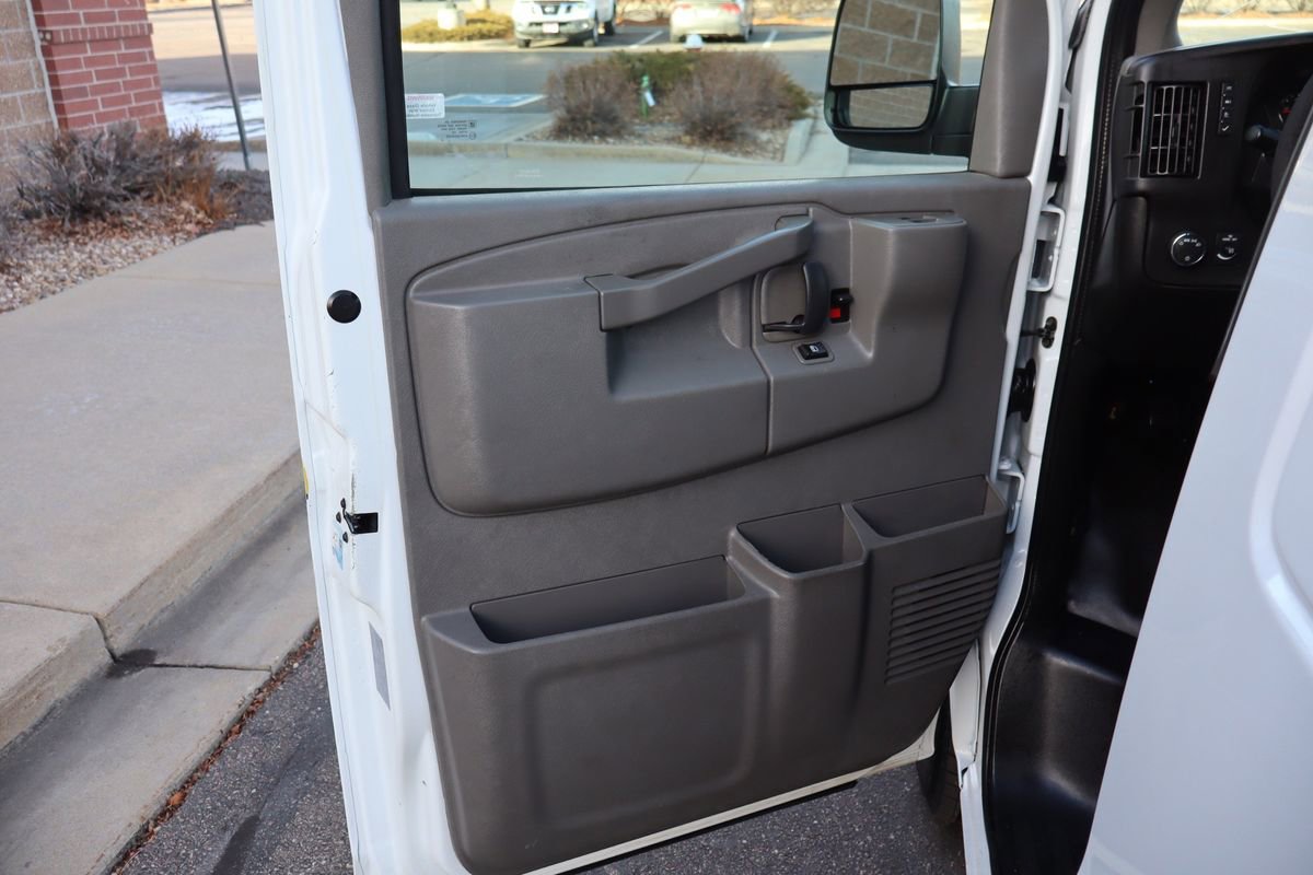 Used 2020 Chevrolet Express 2500 w/ Enhanced Convenience Package image 24