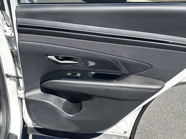 Certified 2022 Hyundai Tucson Limited w/ Cargo Package image 16