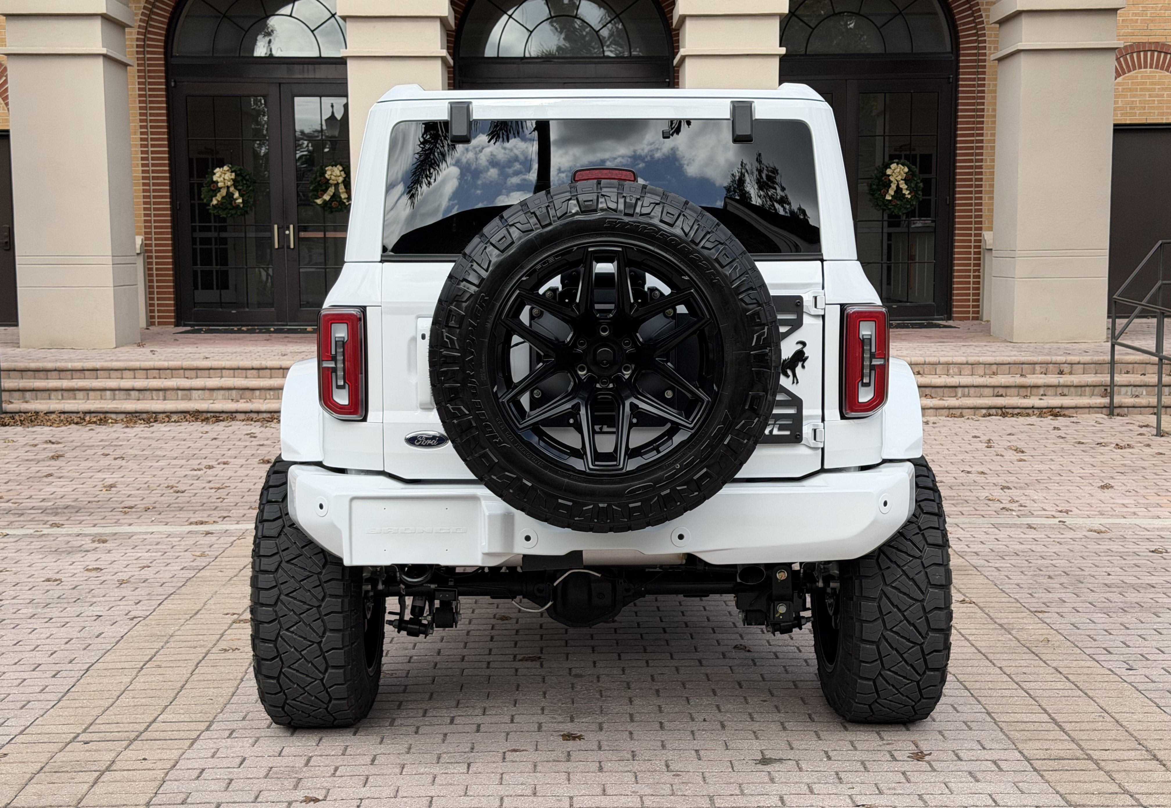 Used 2025 Ford Bronco Outer Banks AWD/4WD image 7
