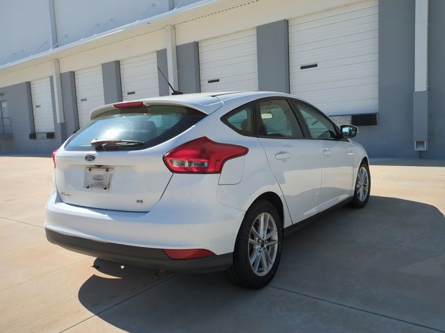 Used 2015 Ford Focus SE FWD image 5