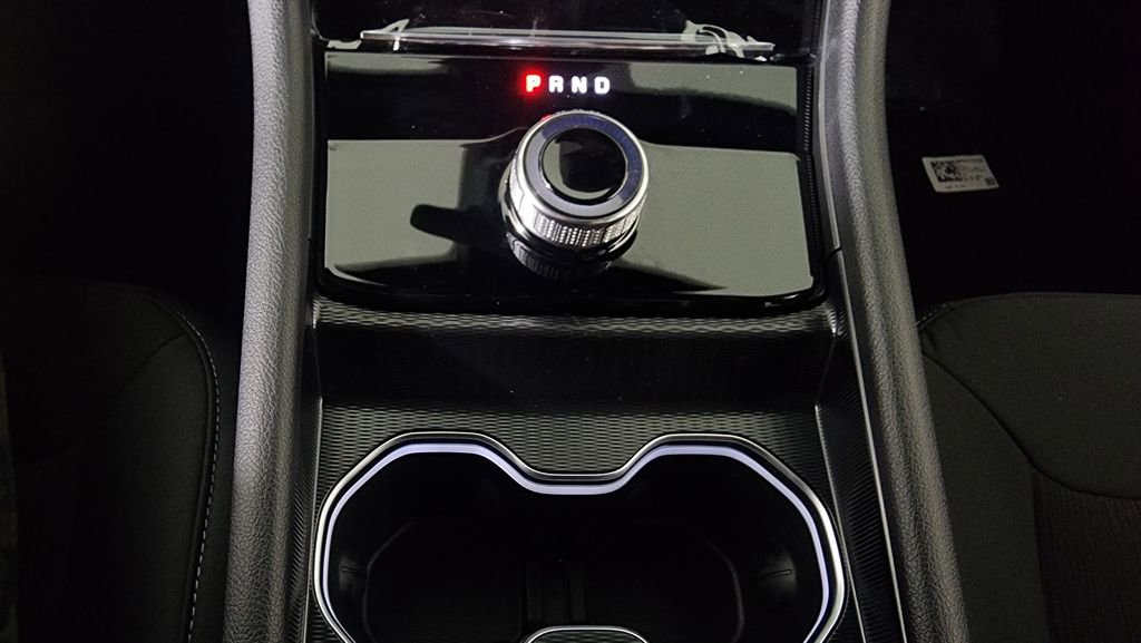 New 2025 Jeep Grand Cherokee Laredo w/ Luxury Tech Group I image 23