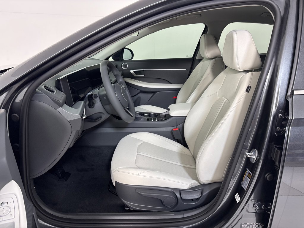 New 2026 Hyundai Sonata SE FWD image 15