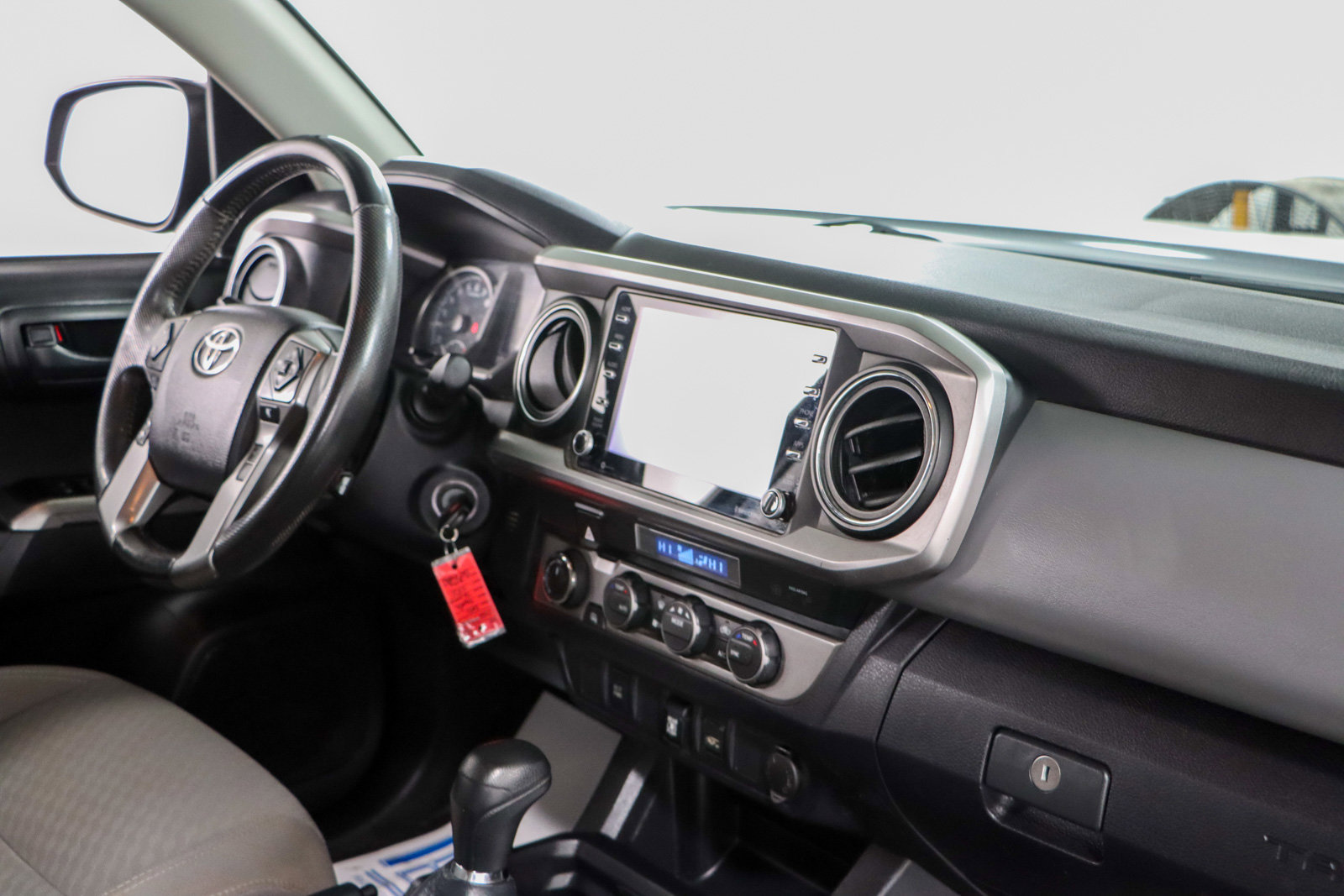 Used 2021 Toyota Tacoma SR5 image 26