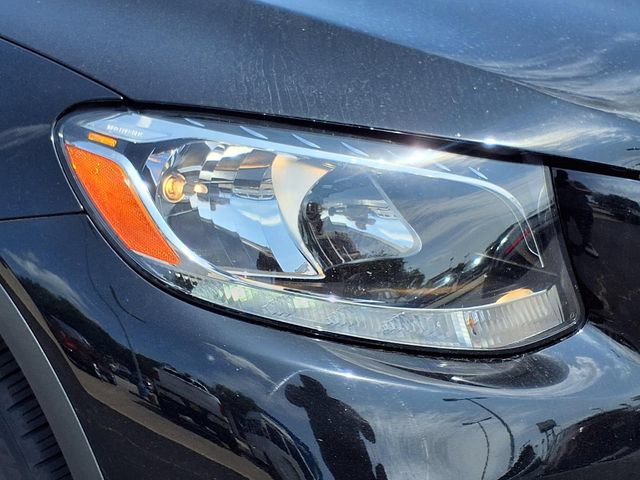Used 2018 Mercedes-Benz GLC 300 4MATIC image 9