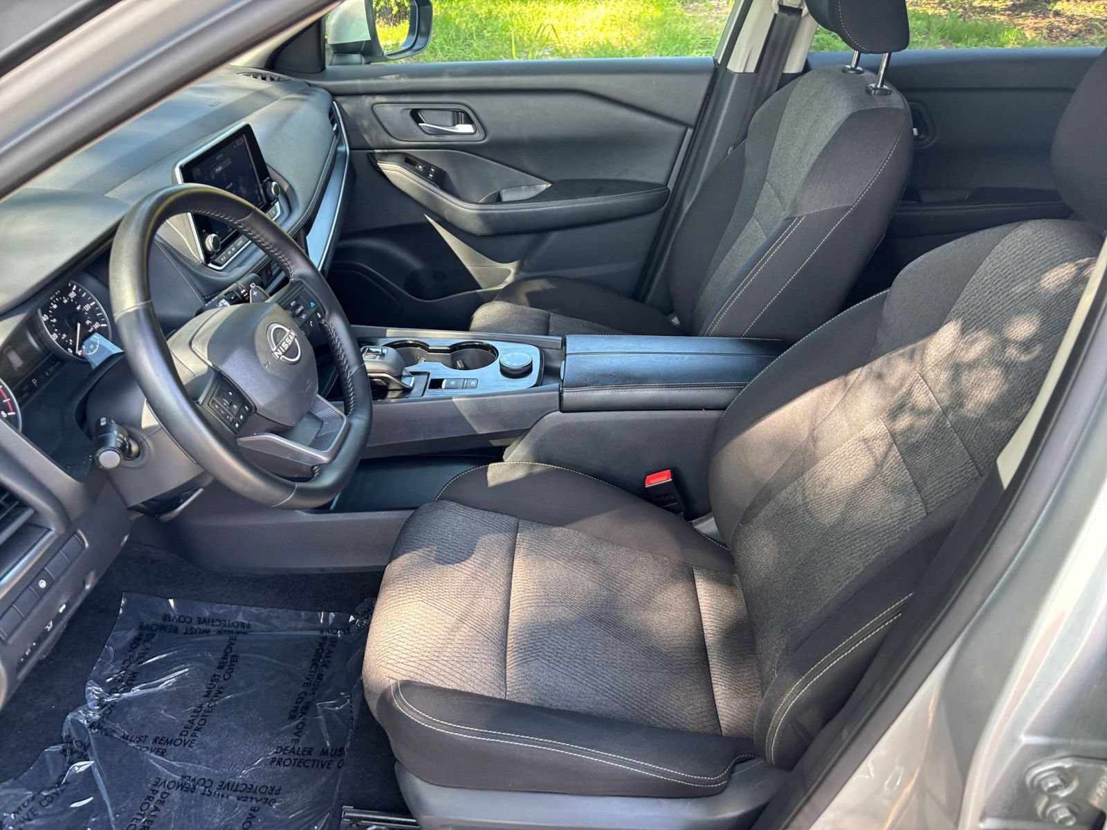 Used 2025 Nissan Rogue SV AWD/4WD image 28