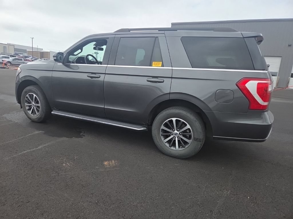 Used 2020 Ford Expedition XLT w/ Equipment Group 202A RWD image 7