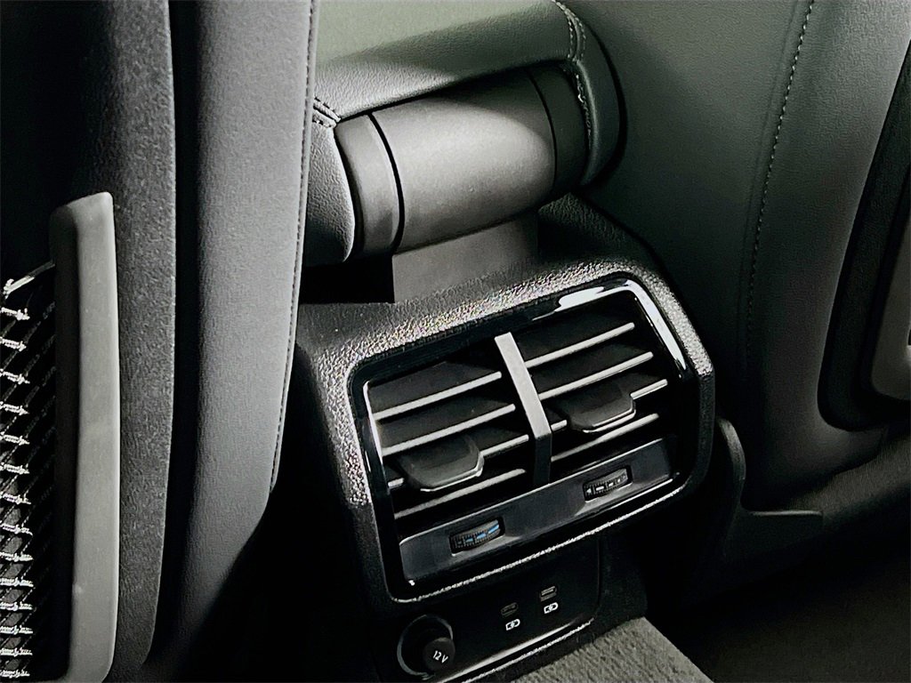 New 2025 Audi Q3 2.0T Premium image 24