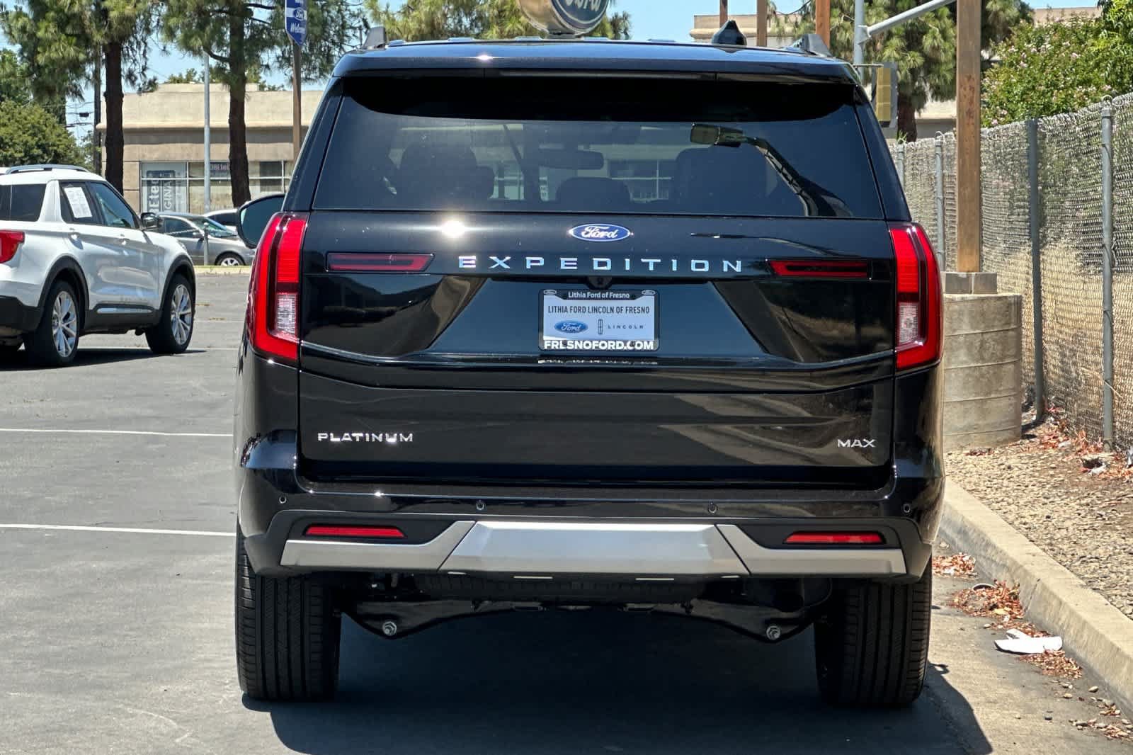 New 2026 Ford Expedition Max Platinum w/ Platinum Ultimate Package AWD/4WD image 7