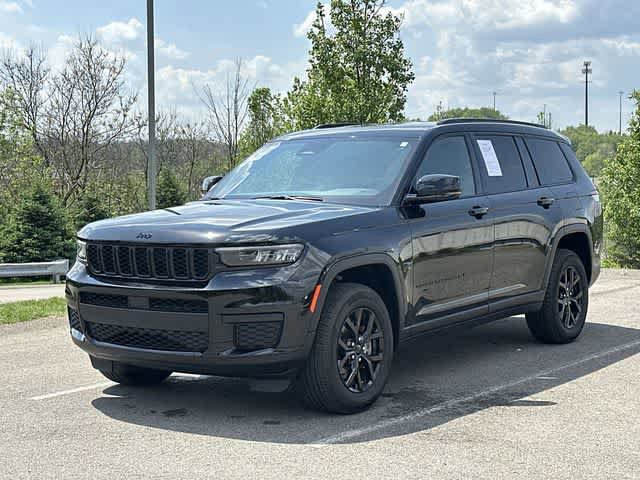 Used 2024 Jeep Grand Cherokee L Altitude AWD/4WD image 1