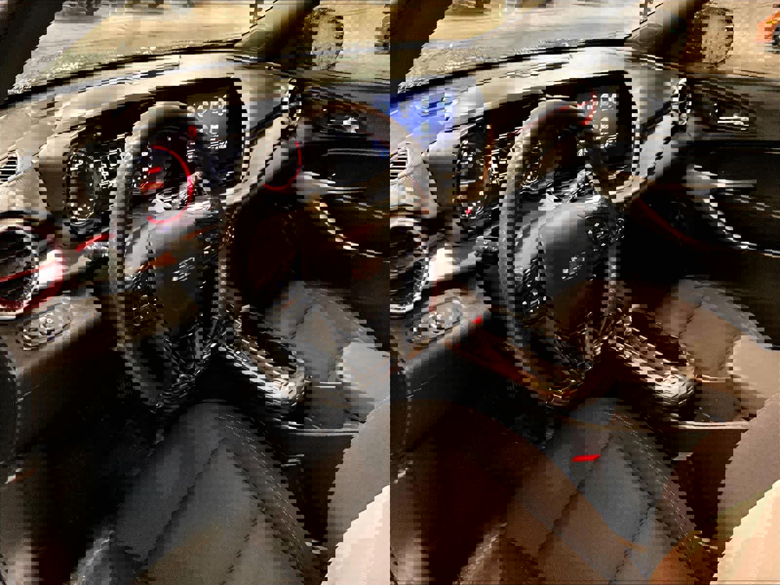 Used 2024 Chevrolet Trax RS image 8