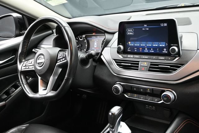 Used 2024 Nissan Altima 2.5 SR FWD image 15