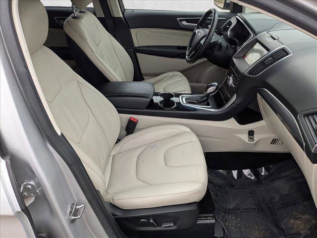 Used 2018 Ford Edge Titanium image 23