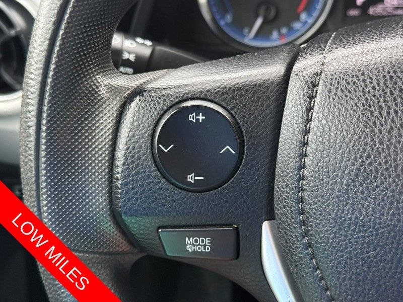 Used 2018 Toyota Corolla LE FWD image 20