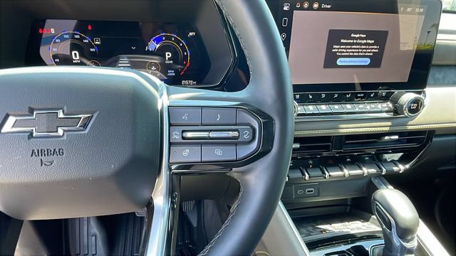 Used 2025 Chevrolet Colorado ZR2 w/ Technology Package AWD/4WD image 25