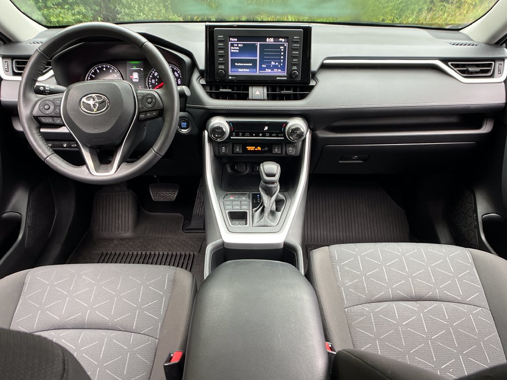 Used 2022 Toyota RAV4 XLE w/ Convenience Package AWD/4WD image 13