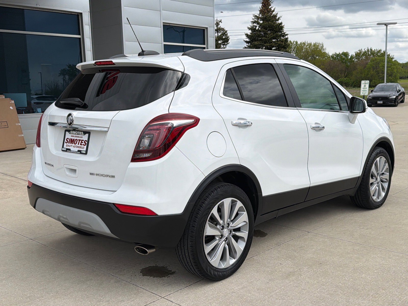 Used 2018 Buick Encore Preferred FWD image 8