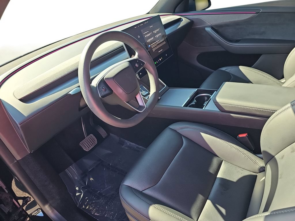 Used 2026 Tesla Model Y 2WD image 16