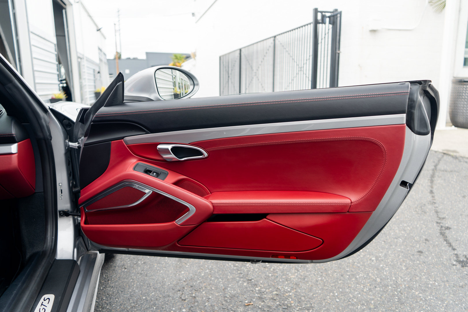 Used 2018 Porsche 718 Boxster GTS RWD image 31